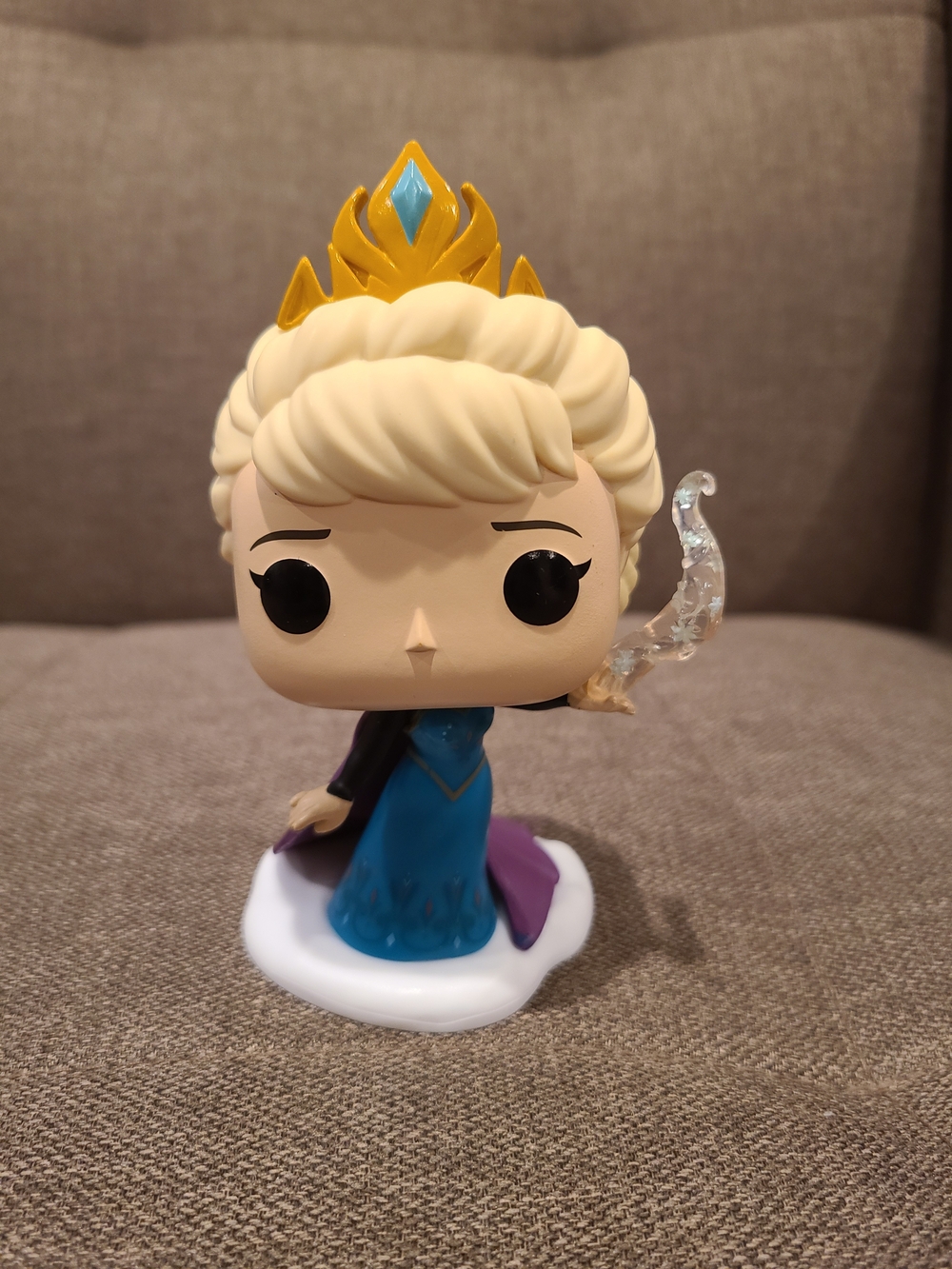 Funko Pop! Disney Ultimate Princess Elsa vinyl figure (#1024)